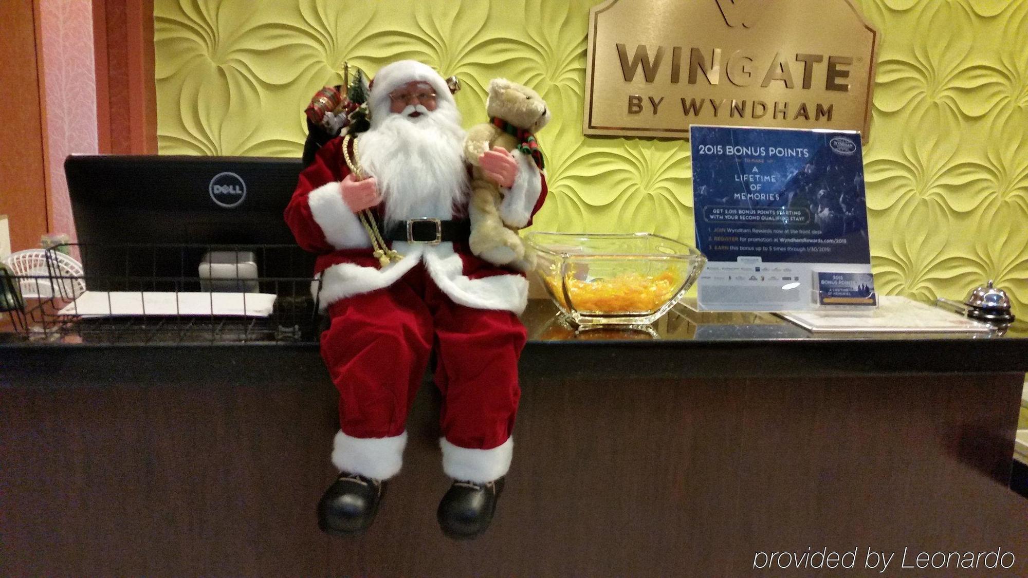 La Quinta Inn & Suites By Wyndham Tulsa Midtown Экстерьер фото